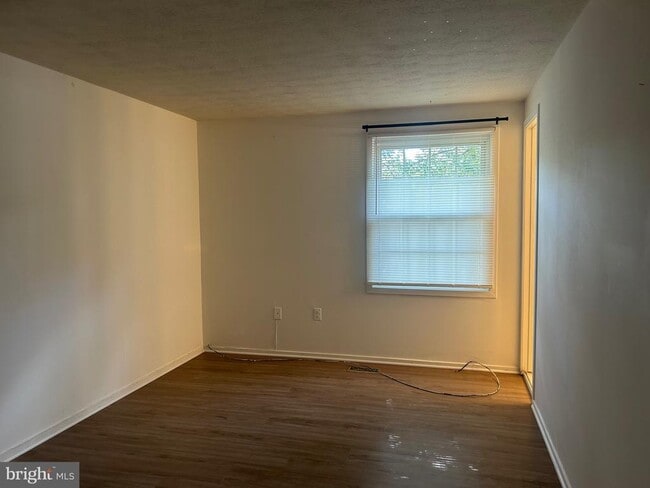 Building Photo - 615 McKinway