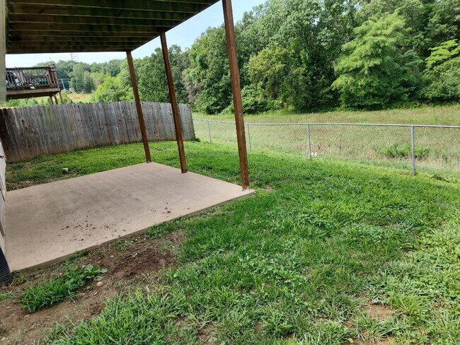 Building Photo - 16371 Holy Cross Ln