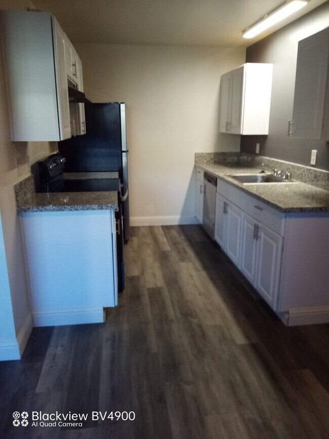 Interior Photo - Florin Woods Apartments