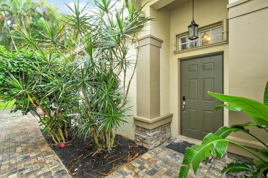 Building Photo - 5959 Durango Dr