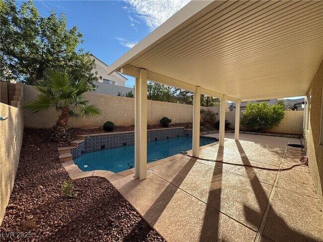 Building Photo - 283 Crooked Tree Dr