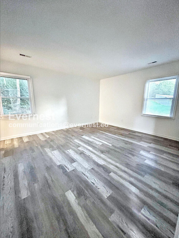 Building Photo - 5202 Harrod Ct