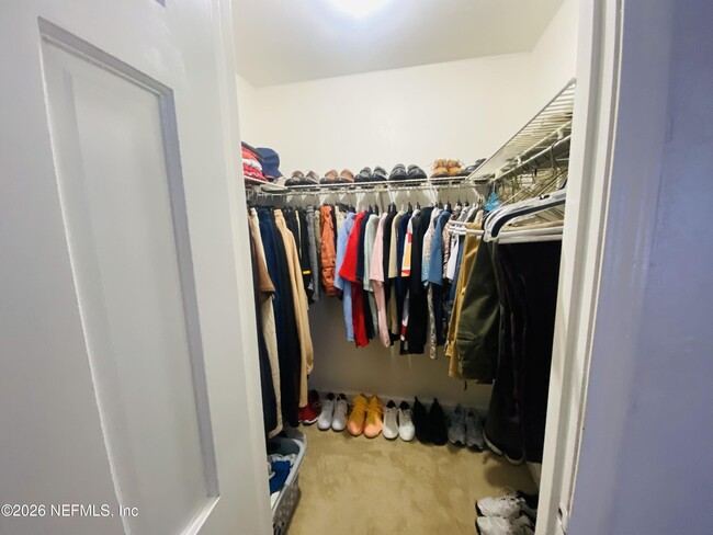 Building Photo - 2280 Ironstone Dr E