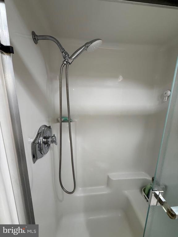 Building Photo - 7 N Christopher Columbus Blvd