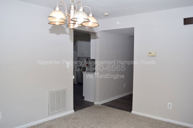 Building Photo - 5953 Blackpoole Ln