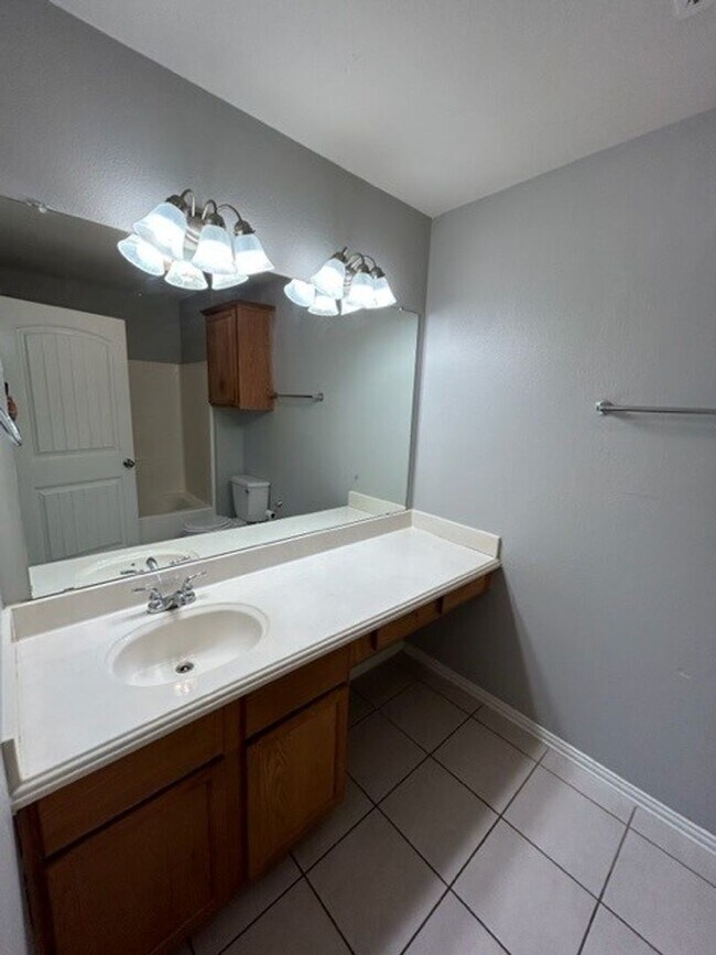 Building Photo - 1212-1214 Sironia Trail