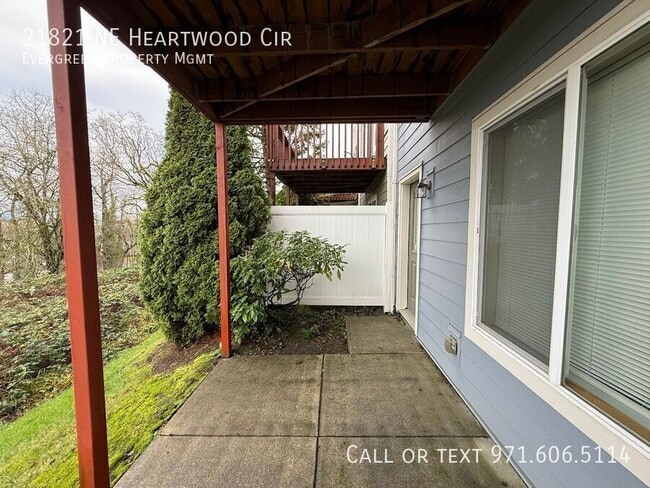 Building Photo - 21821 NE Heartwood Cir