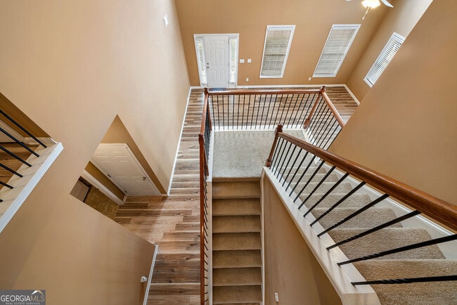 Building Photo - 3325 Earhart Way