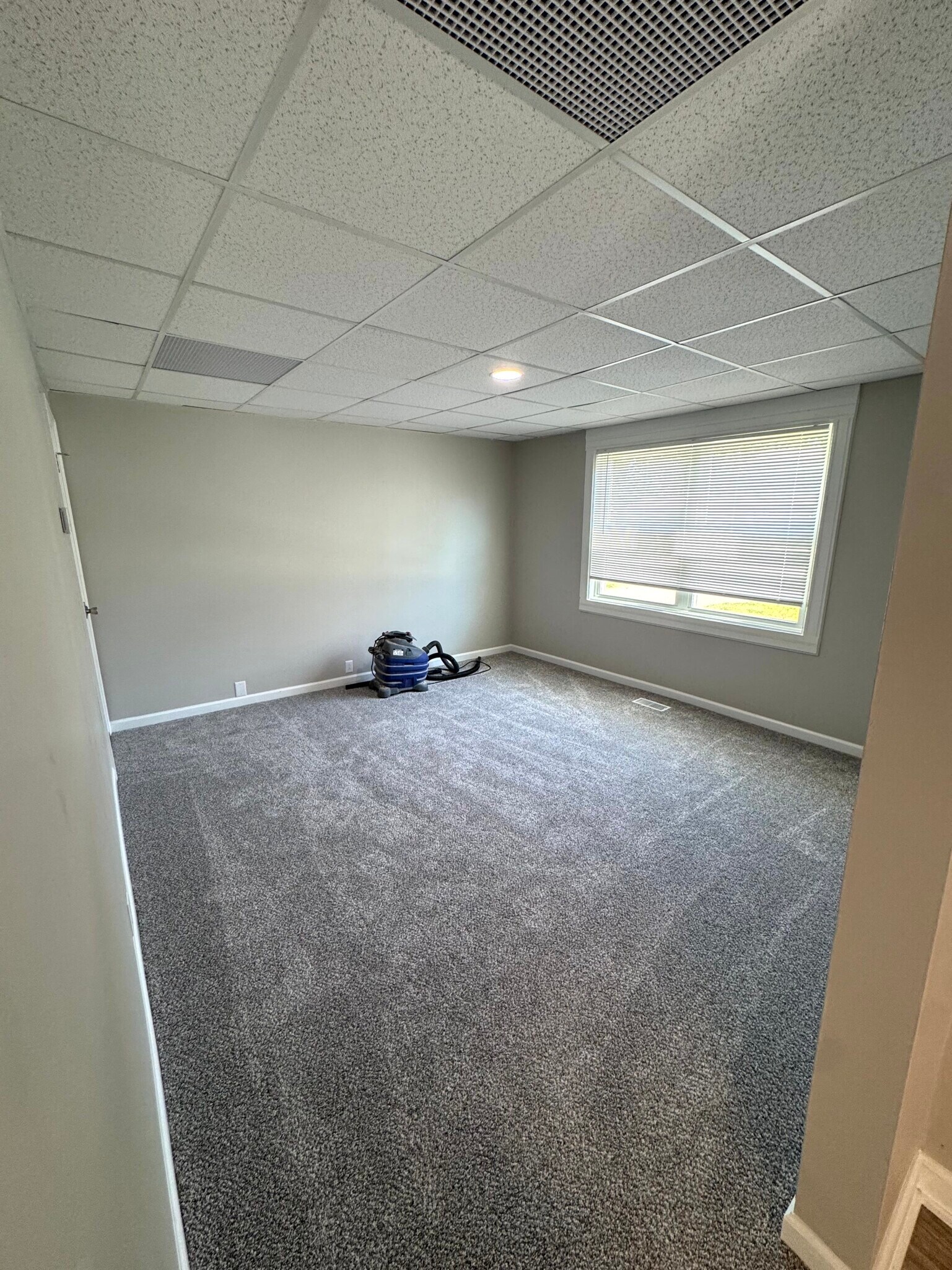 Building Photo - 210 Santee Ave
