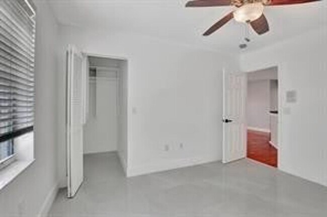Building Photo - 2410 NW 137th Terrace