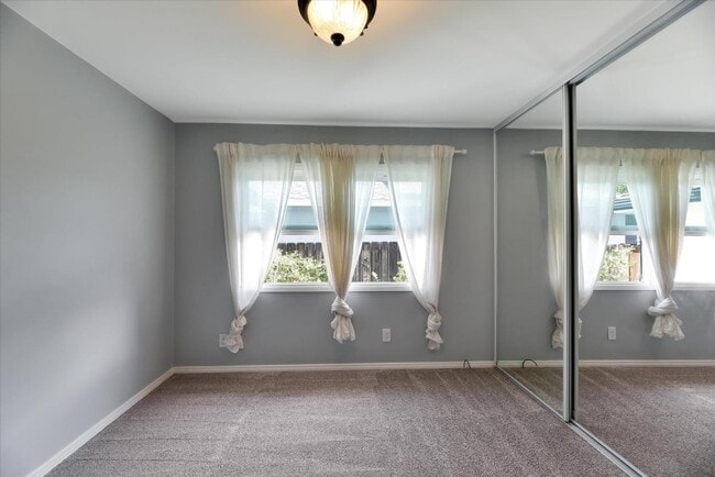 Building Photo - 5341 Waring Rd