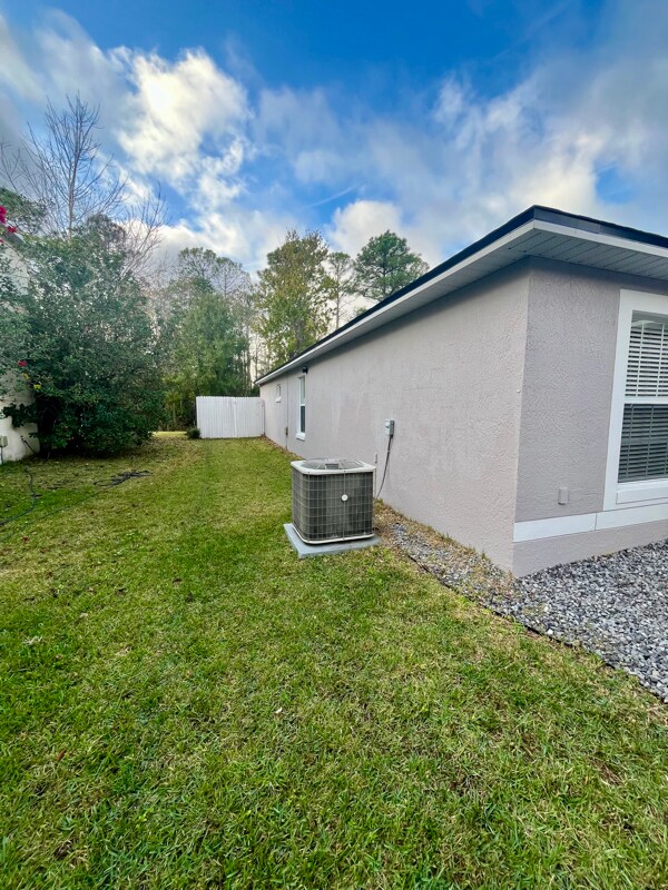 Building Photo - 2320 Stone Abbey Blvd