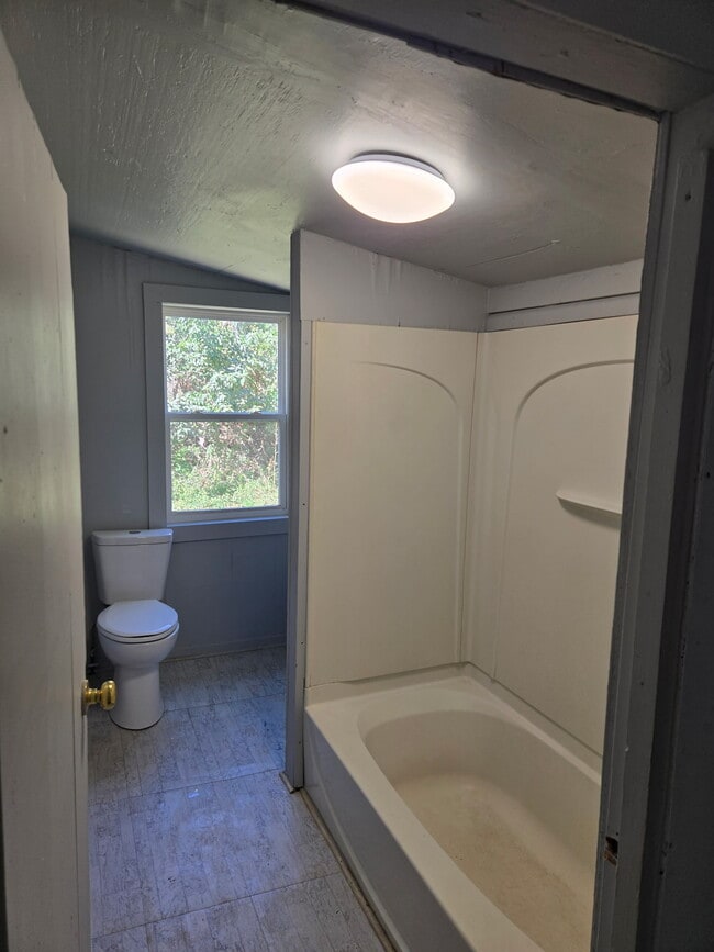 Building Photo - 78 McCorkle St