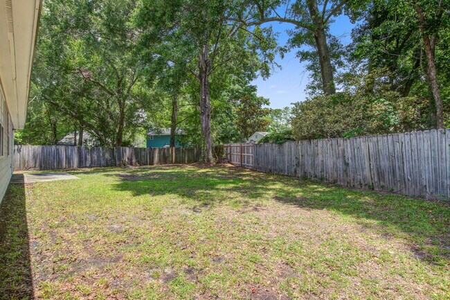Building Photo - 107 Timberline Trail
