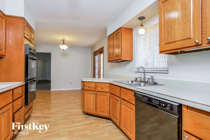 Building Photo - 4765 Bramble Berry Dr