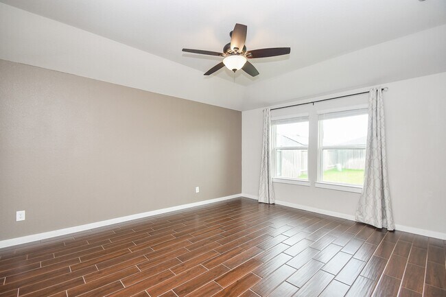 Building Photo - 3831 Sparkman Ln
