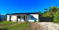 Building Photo - 6765 SW 17th St
