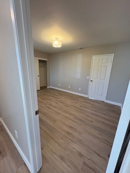 Building Photo - 612 Maybritt Cir