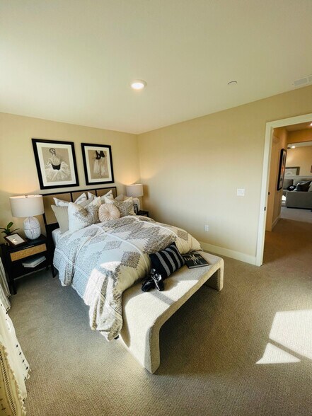 Building Photo - 1533 Blackfish Wy