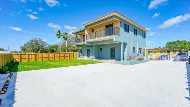 Building Photo - 2190 NW 96th Terrace
