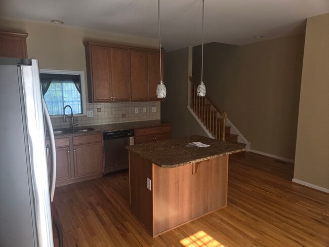 Building Photo - 123 Pumpkin Patch Ln