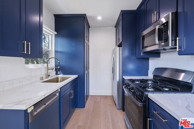 Building Photo - 847 15th St