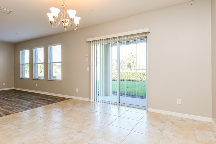 Building Photo - 226 White Dogwood Ln