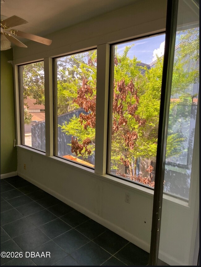 Building Photo - 233 Pine Cone Trail