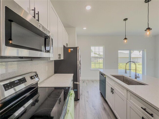 Building Photo - 14245 SW 28th Ct