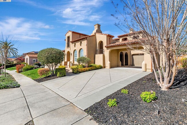 Primary Photo - Luxury Living in The Bridges Golf Course C...