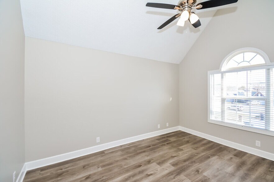 Building Photo - 2523 Claymore Run