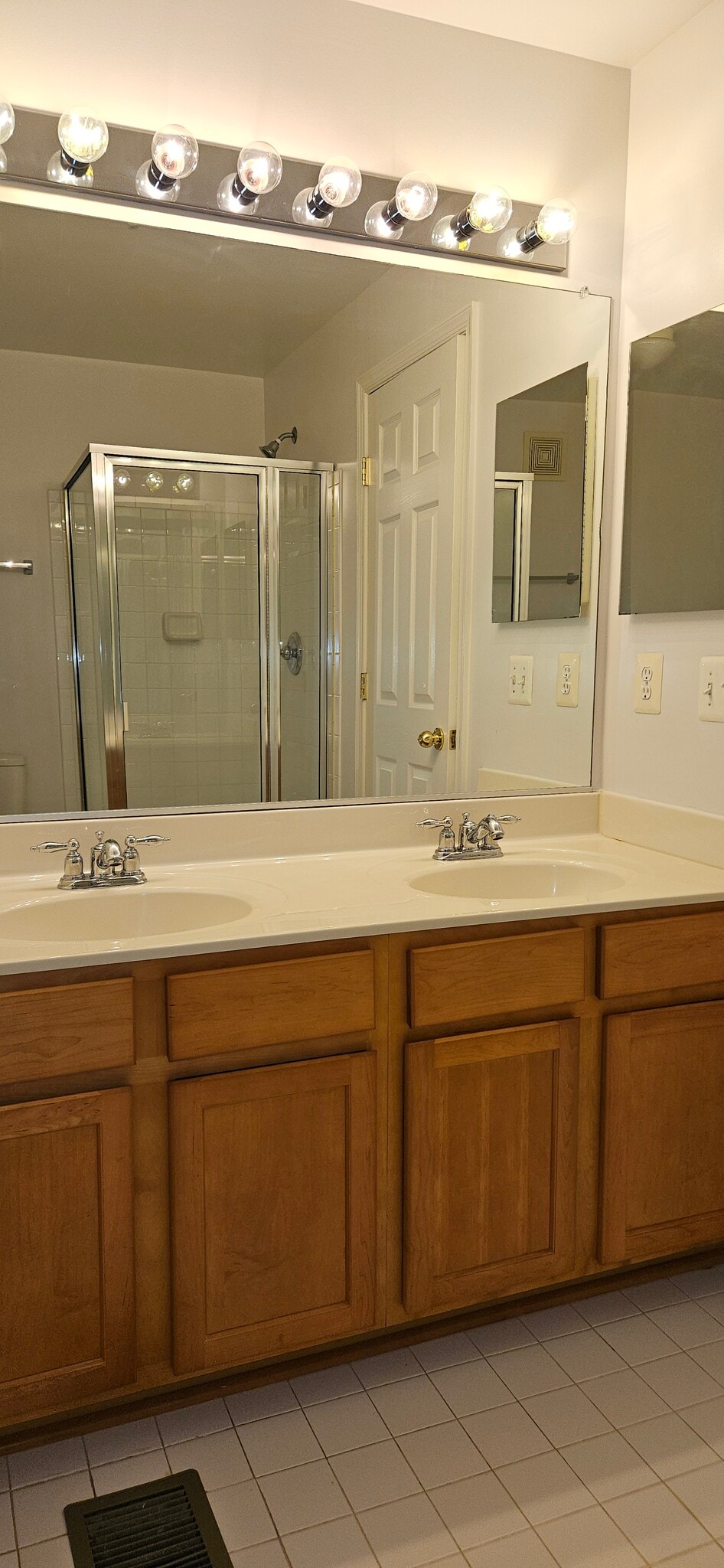 Building Photo - 12332 Rollys Ridge Ave