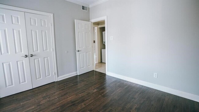 Building Photo - 4144 Greystone Way