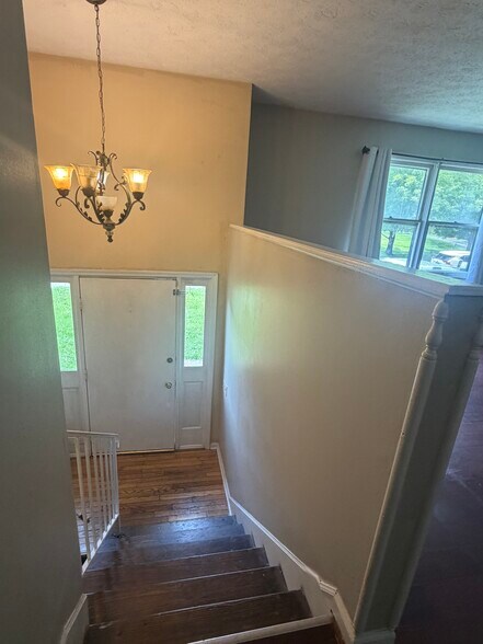 Building Photo - 3056 Dale Hollow Dr