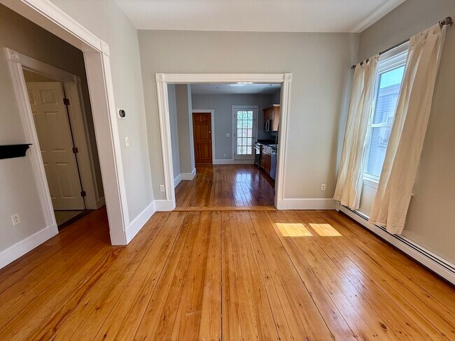 Building Photo - 38 Goldsmith St