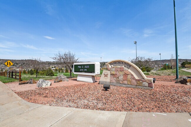 Building Photo - 1574 Olympia Cir