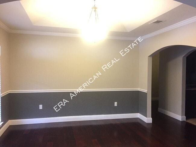 Building Photo - 53 Hillcrest Dr