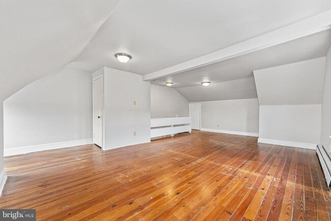 Building Photo - 255 Noble St