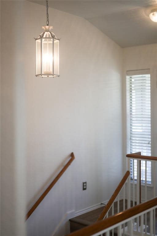 Building Photo - 9201 Brodie Ln