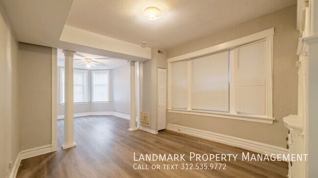 Building Photo - 2132 W Haddon-Unit 1