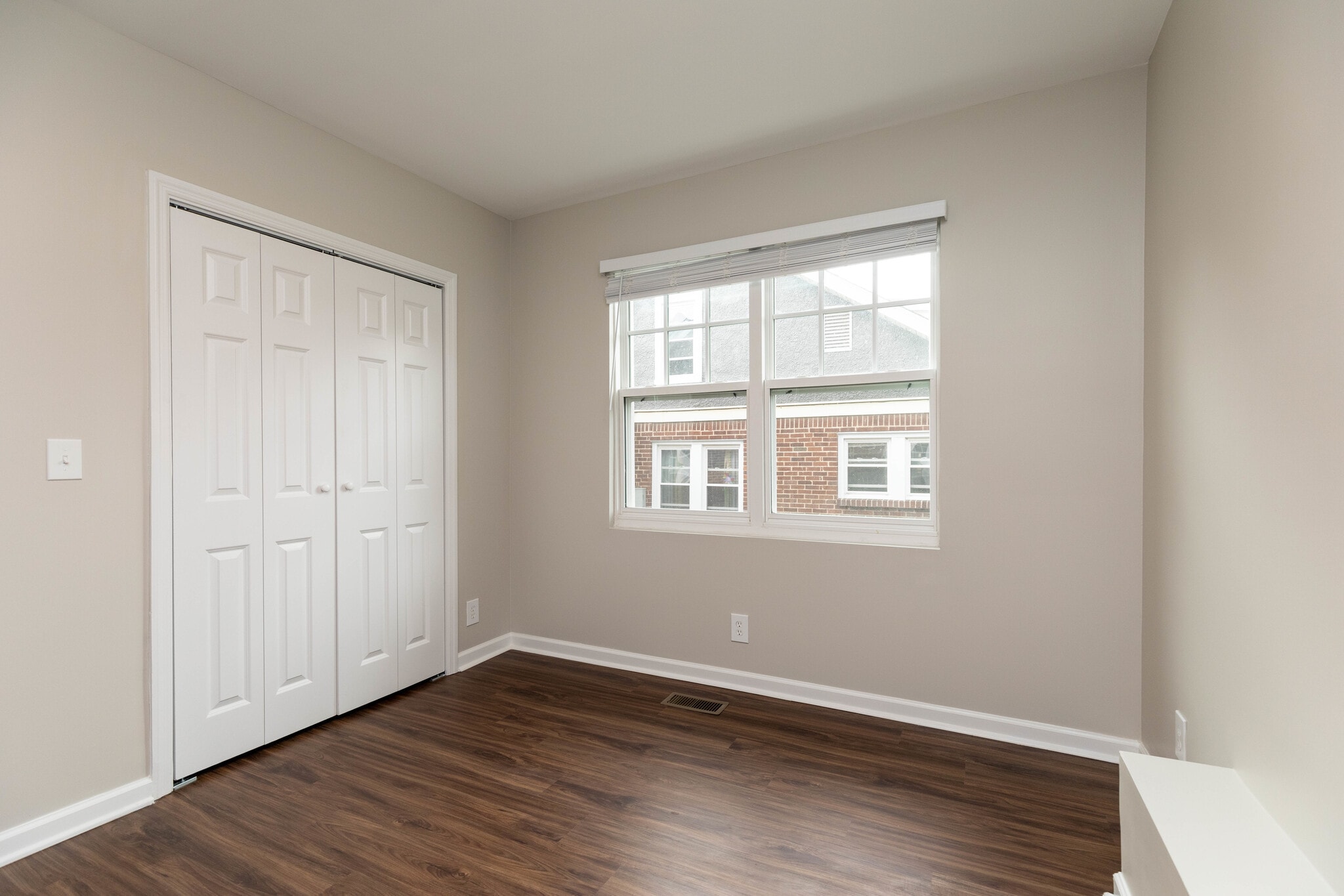 Building Photo - 848 Argle Ave