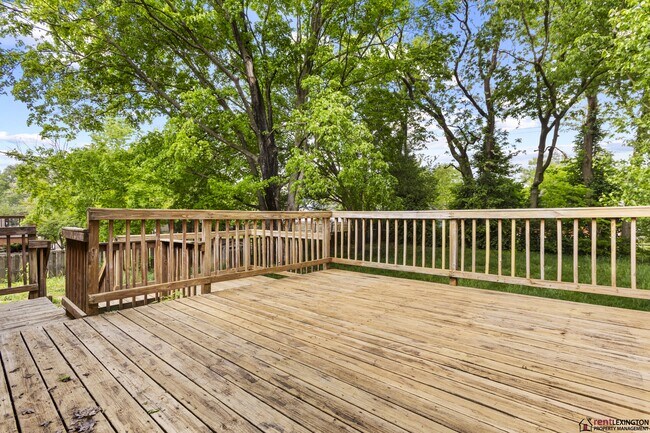 Building Photo - 3330 Tisdale Dr