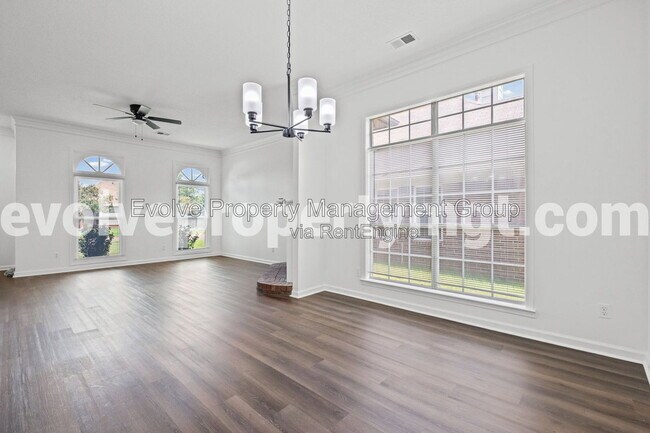 Building Photo - 330 Bendigo Dr