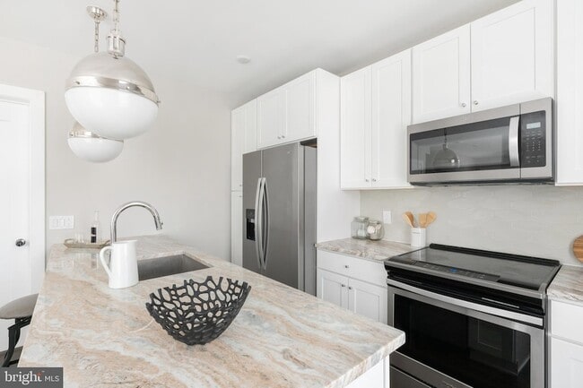 Building Photo - 45 W Haines St