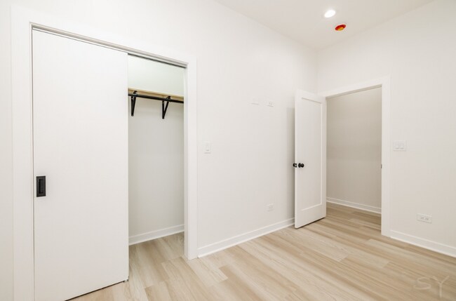 Building Photo - 1058 N Central Park Ave