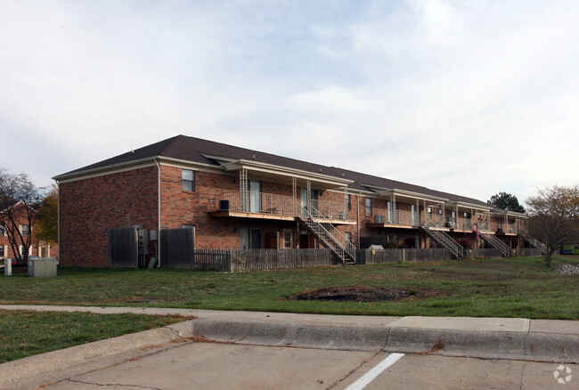 Building Photo - Windsor Court