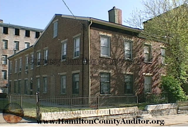 Building Photo - 216 Findlay St