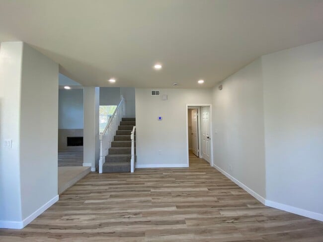 Building Photo - Beautiful Remodeled Home in Carlsbad Village!