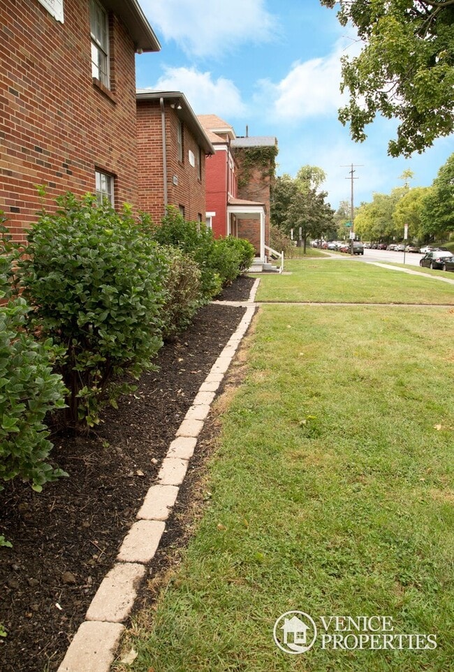 Building Photo - 3 Bedroom on OSU Campus