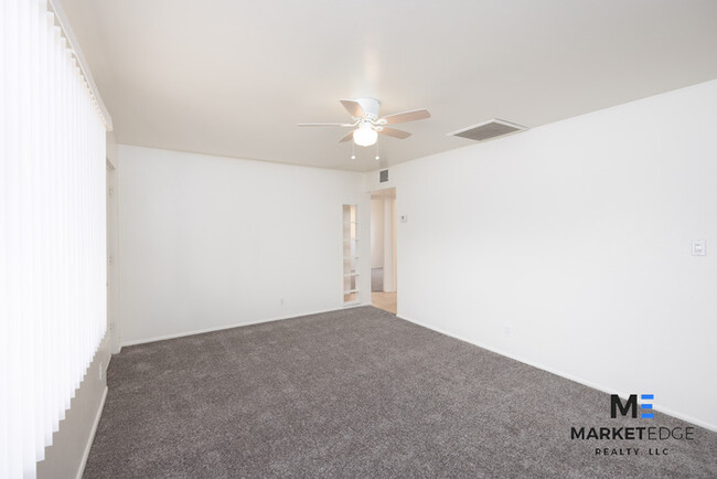 Building Photo - 2Bed/1Bath House at Grand/111th Ave !$399 ...